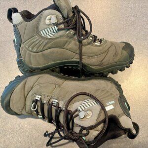 ~~XPETI Women's 8 Thermator Waterproof Hiking Boots Non Slip Outdoor